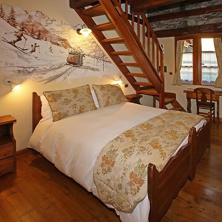Chalet Chez Nous Oulx Exterior foto