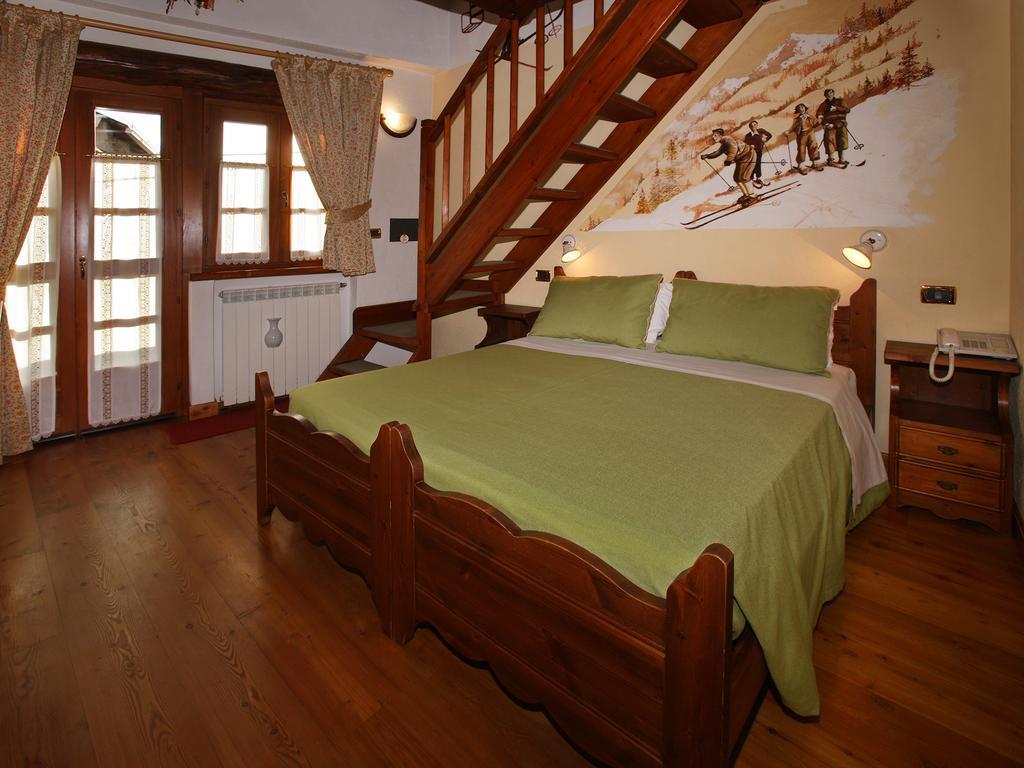 Chalet Chez Nous Oulx Exterior foto