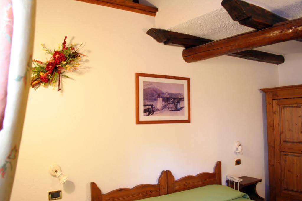 Chalet Chez Nous Oulx Exterior foto